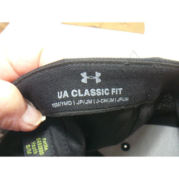 Under Armour Youth S/M Classic Fit Black Cap/Hat - Picture 8 of 9